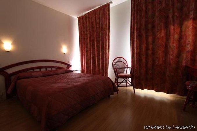 Garden Hotel Toulouse Habitación foto